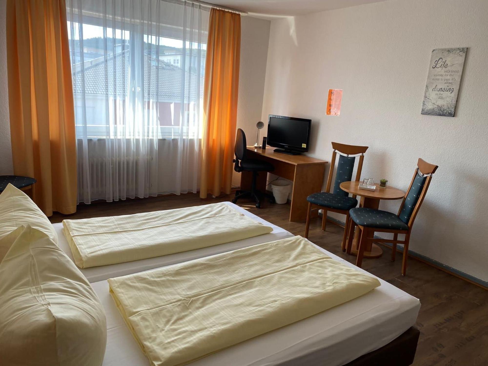 Hotel Sonne - Haus 1 イトシュタイン エクステリア 写真